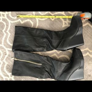 Steve Madden black wedge boots
